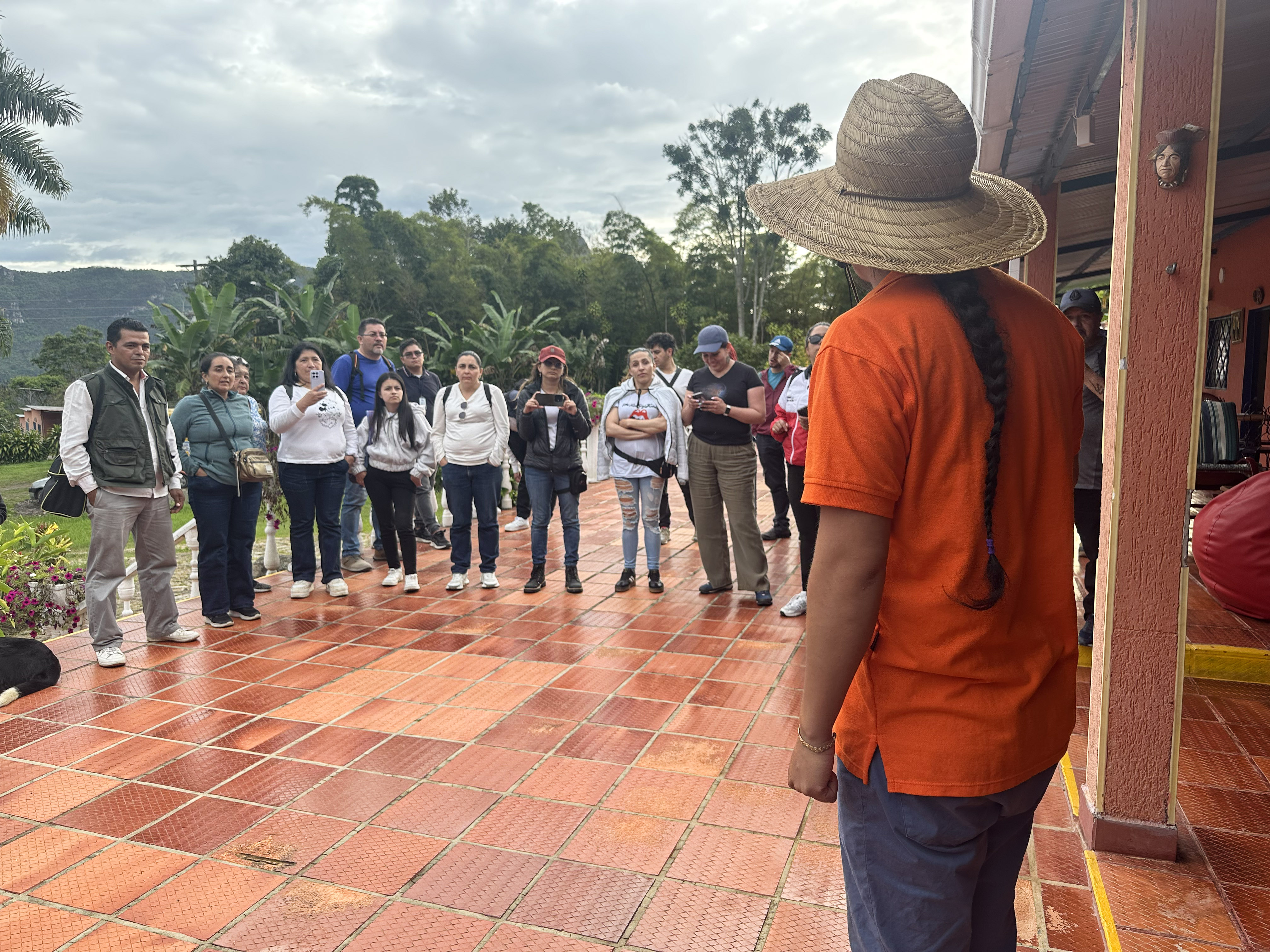 Café, Trabajo y Relajo